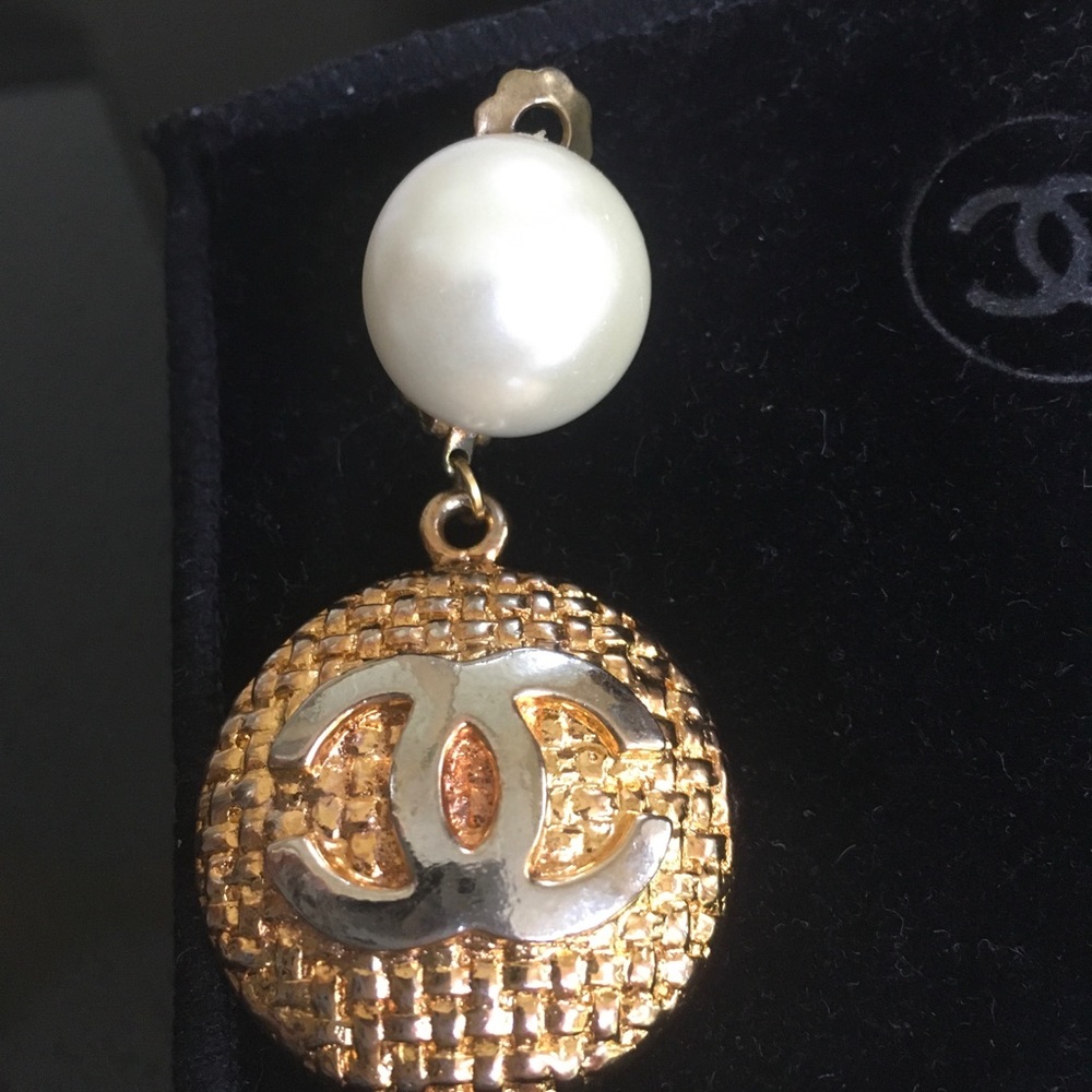 Chanel earrings authentic